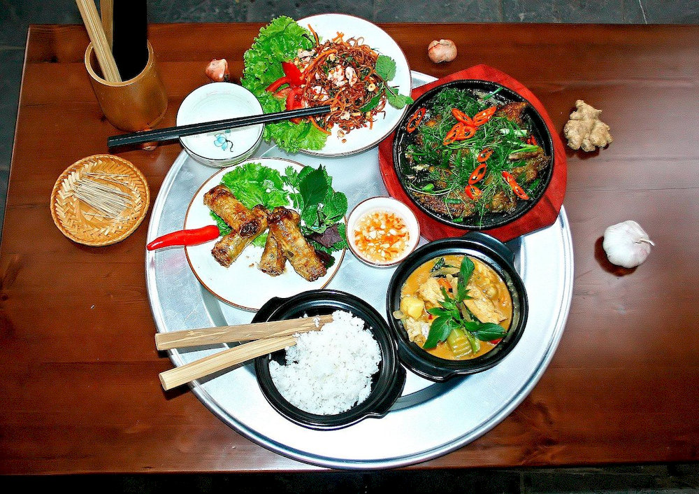 MET proudly crafts every vegetarian meal with authentic flavor and cultural warmth